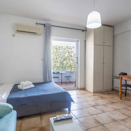 Elia Mini 6 Apartment